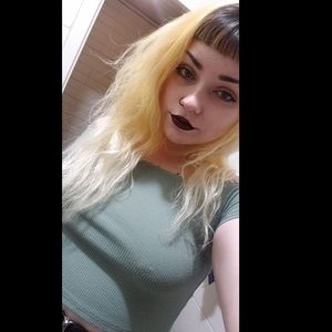 Meet your Posher, Keeley